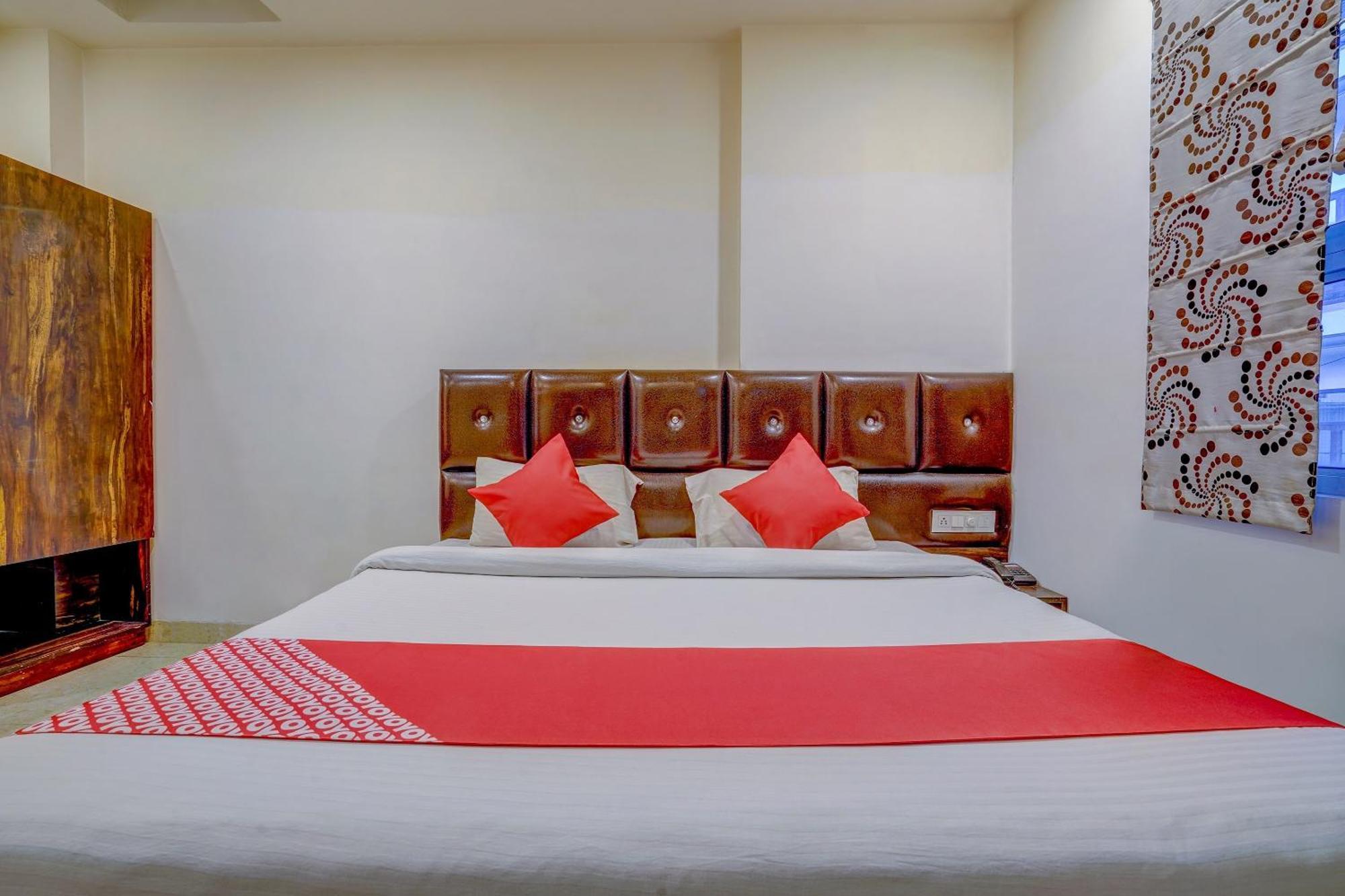 Super Hotel O Traveller Inn 러크나우 외부 사진