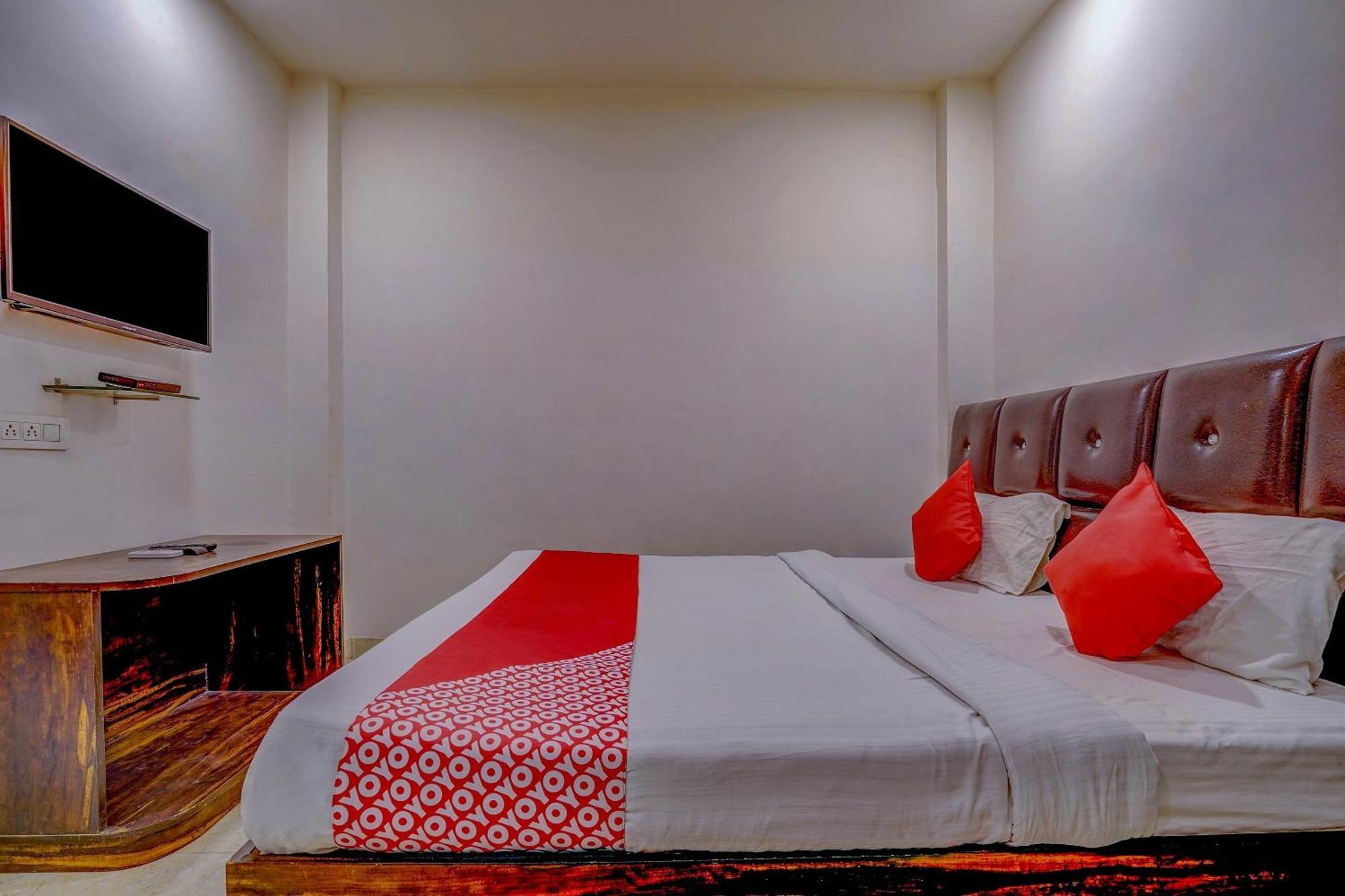 Super Hotel O Traveller Inn 러크나우 외부 사진