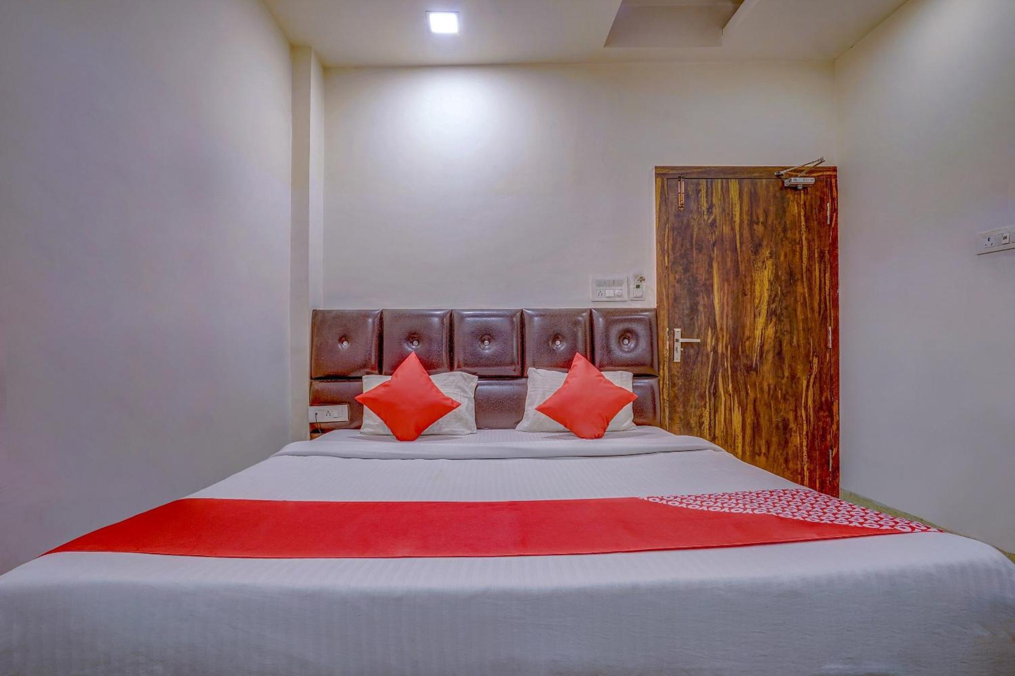 Super Hotel O Traveller Inn 러크나우 외부 사진