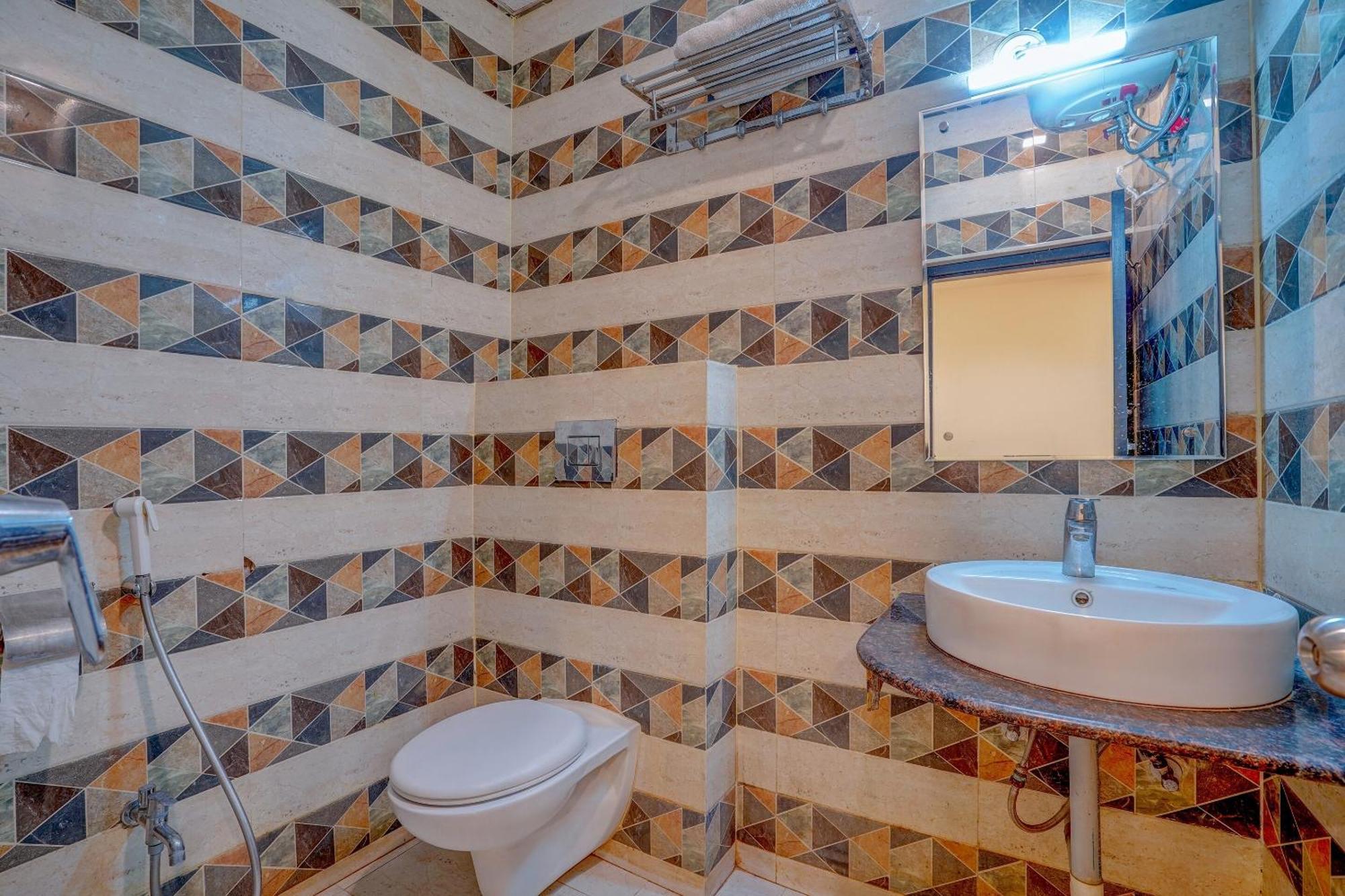 Super Hotel O Traveller Inn 러크나우 외부 사진